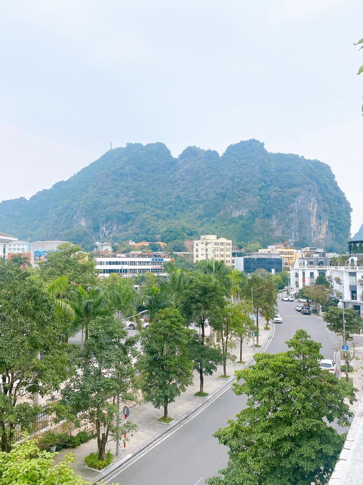 Draha Halong Hotel - Serenity, Charm And Nature - Preferred By Western Travelers Hạ Long Exterior foto