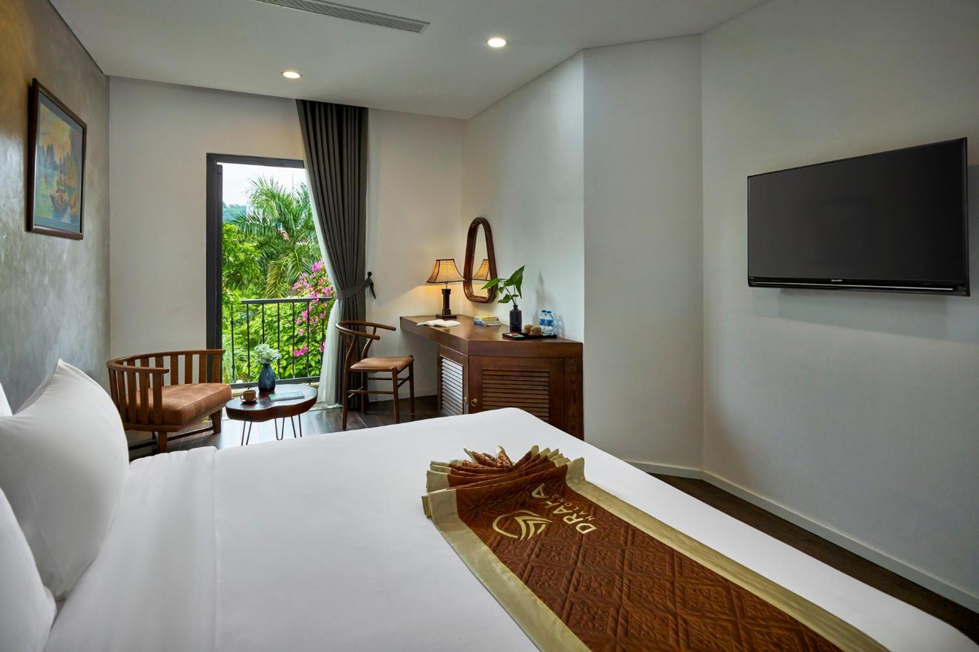 Draha Halong Hotel - Serenity, Charm And Nature - Preferred By Western Travelers Hạ Long Exterior foto