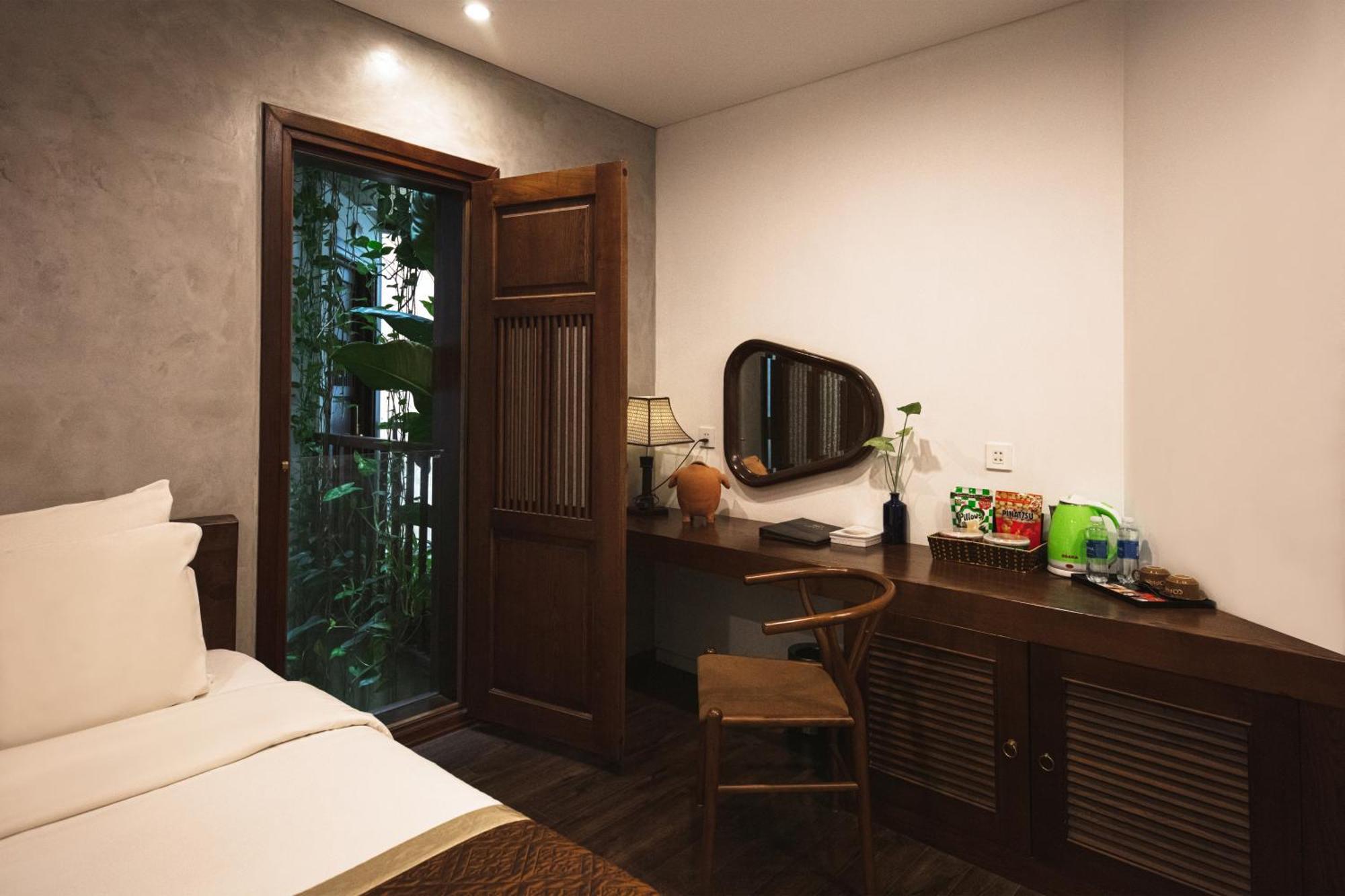 Draha Halong Hotel - Serenity, Charm And Nature - Preferred By Western Travelers Hạ Long Exterior foto