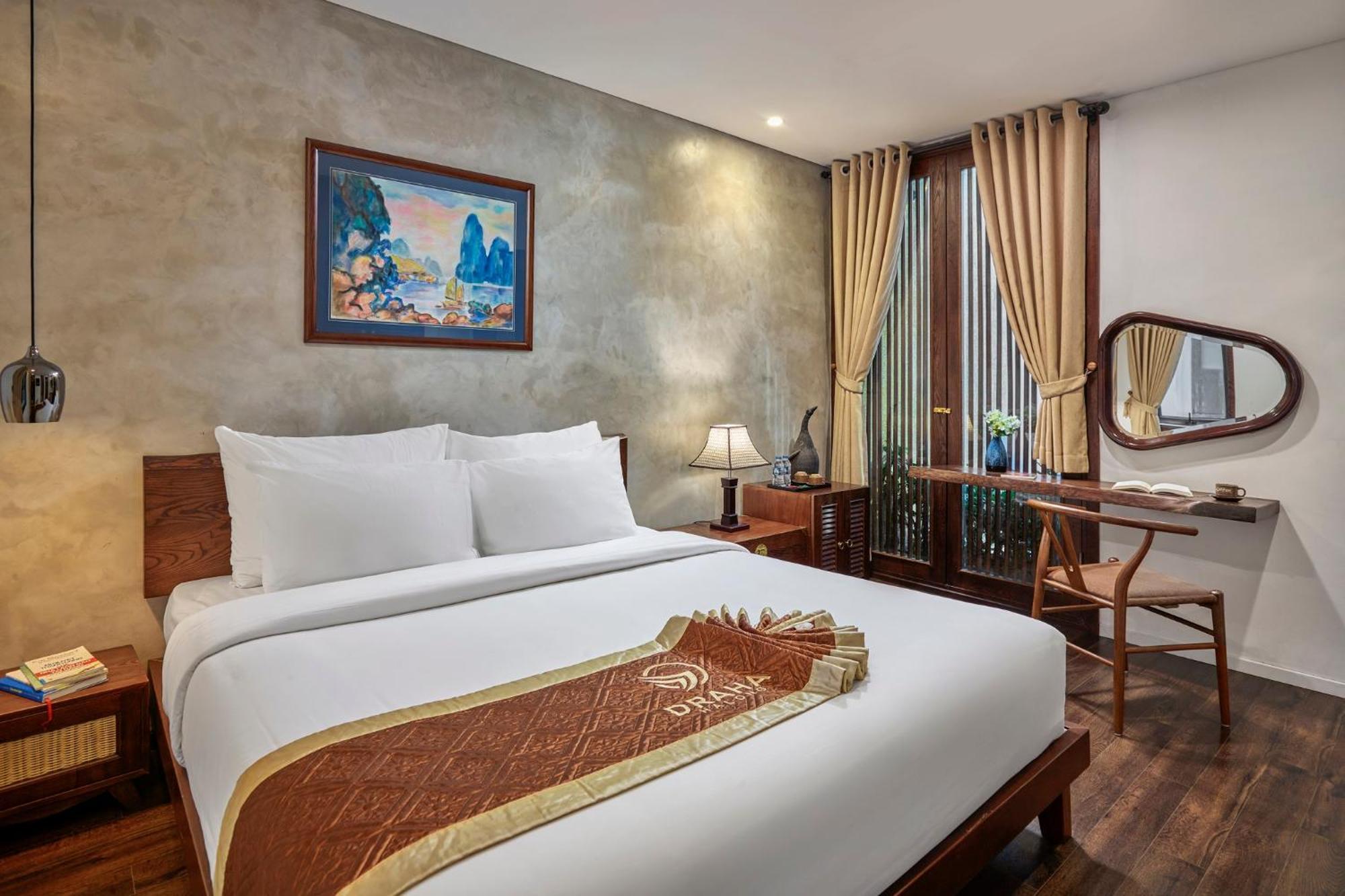 Draha Halong Hotel - Serenity, Charm And Nature - Preferred By Western Travelers Hạ Long Exterior foto